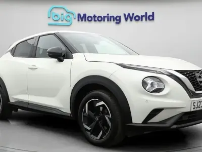 Usado Nissan Juke N-Connecta 114 HP (83 kW) 2023 Branco SUV