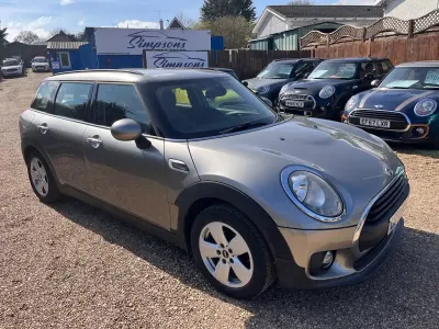 Usado Mini One Clubman 2017 Plateado Familiar
