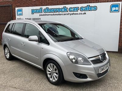 Used Vauxhall Zafira Design Edition 120 HP (88 kW) 2014 Silver MPV