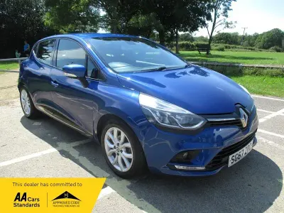 Used Renault Clio Dynamique 90 HP (66 kW) 2017 Blue Hatchback