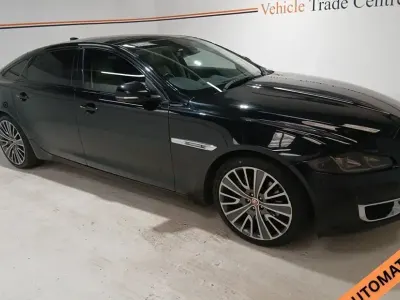 Used Jaguar XJ 302 HP (222 kW) 2017 Black Sedan