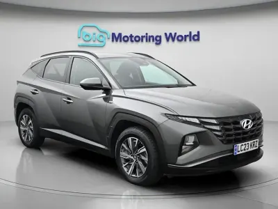 Usado Hyundai Tucson SE 150 CV (110 kW) 2023 Gris SUV