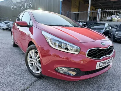 Used Kia Ceed 2015 Red Hatchback