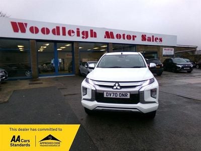 Used Mitsubishi L200 2020 White Pickup