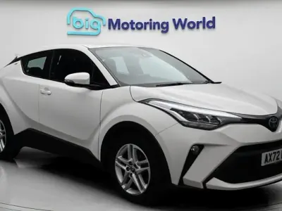 Used Toyota C-HR 122 HP (89 kW) 2023 White SUV