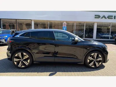 Used Renault Megane E-Tech 160 kW (218 HP) 2022 Hatchback