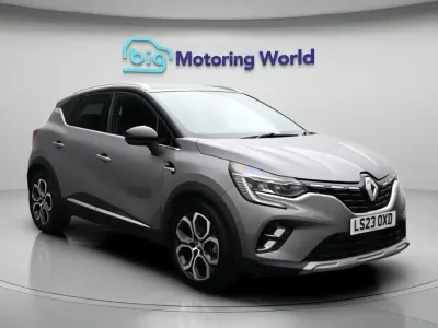 Used Renault Captur Techno 145 HP (106 kW) 2023 Grey/black SUV