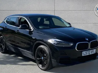 Begagnad BMW X2 Sport Line 221 HK (162 kW) 2022 Svart SUV