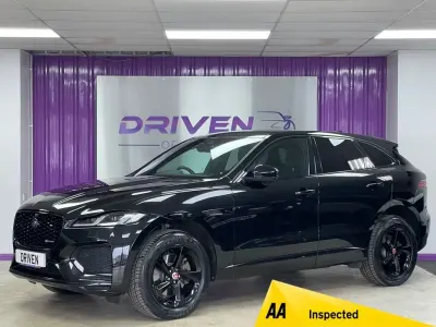Usado Jaguar F-Pace R-Dynamic 163 HP (119 kW) 2021 Preto SUV
