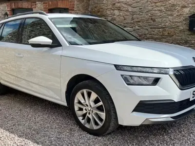Used Skoda Kamiq SE 110 HP (80 kW) 2021 White SUV