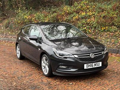 Used Vauxhall Astra SRi 150 HP (110 kW) 2016 Black Hatchback