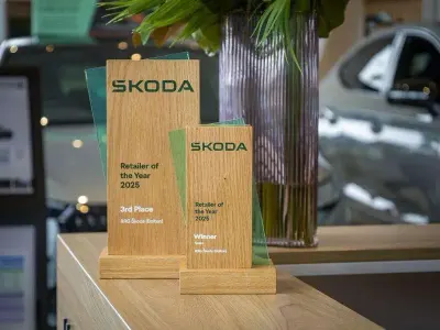Gebraucht Skoda Karoq SE Drive 147 PS (108 kW) 2023 Blau SUV