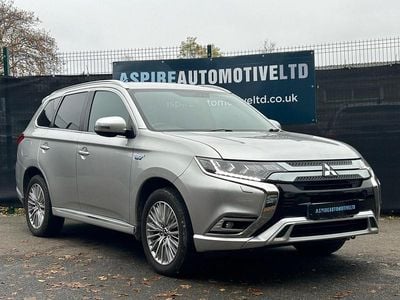Silver Used 2018 Mitsubishi Outlander P-HEV Estate | £9,995 (Fair price)