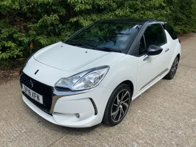 Used DS Automobiles DS3 Connected Chic 2018 White Hatchback