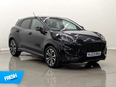 Käytetty Ford Puma ST-Line 125 HP (91 kW) 2023 Musta Katumaasturi