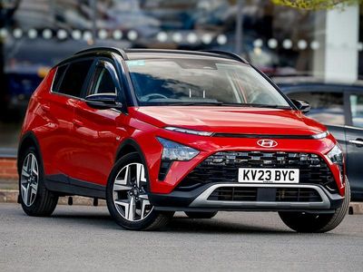 Begagnad Hyundai Bayon Ultimate 100 HK (73 kW) 2023 Röd SUV