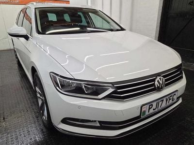 Used VW Passat GT 150 HP (110 kW) 2017 White Estate