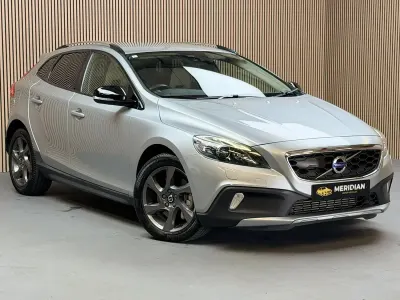 Used Volvo V40 245 HP (180 kW) 2015 Grey Hatchback