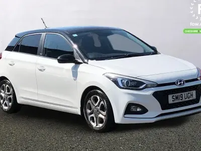 Käytetty Hyundai i20 101 HP (74 kW) 2019 Valkoinen Viistoperä