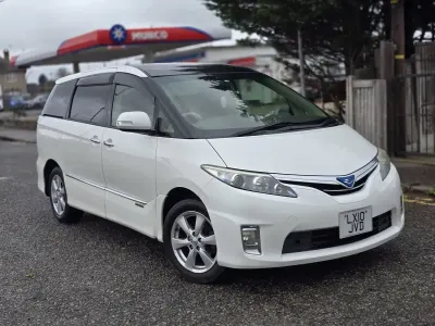 Used Toyota Estima Hybrid