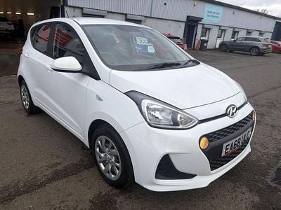 Used Hyundai i10 SE 66 HP (48 kW) 2018 White Hatchback