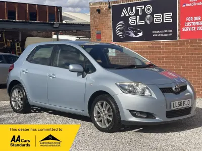 Used Toyota Auris 124 HP (91 kW) 2008 Blue Hatchback