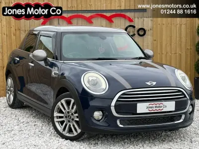 Used Mini Cooper D Hatch 116 HP (85 kW) 2017 Blue Hatchback