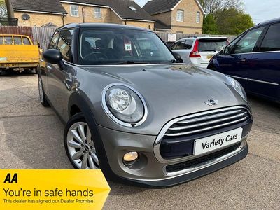 Usado Mini Cooper Hatch 2017 Prateado Citadino