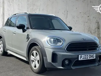 Używany Mini Cooper Countryman Classic 134 KM (98 kW) 2022 Szary SUV