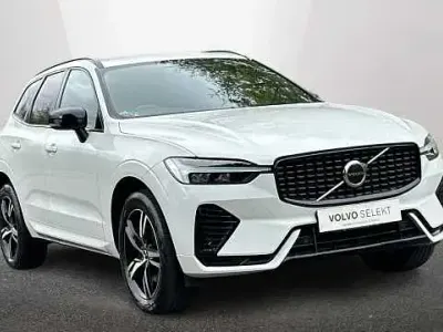 Usado Volvo XC60 R-Design 197 HP (144 kW) 2021 Branco SUV