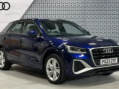 Begagnad Audi Q2 S-Line 150 HK (110 kW) 2023 Blå SUV