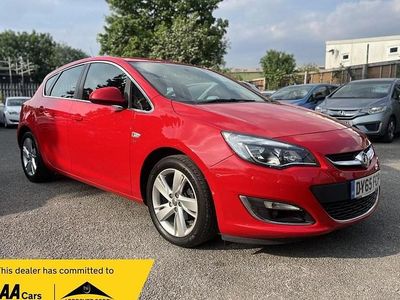 Used Vauxhall Astra SRi 140 HP (102 kW) 2015 Red Hatchback