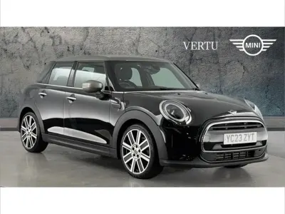 Used Mini Cooper Comfort 134 HP (98 kW) 2023 Black Hatchback