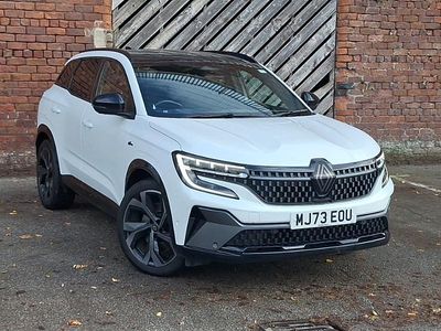 Used Renault Austral Iconic Esprit Alpine 200 HP (147 kW) 2023 White SUV