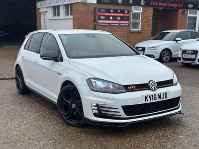 Used VW Golf VII GTI 220 HP (161 kW) 2016 White Hatchback