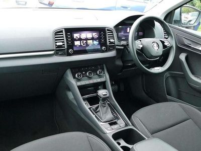 Używany Skoda Karoq SE Drive 147 KM (108 kW) 2023 Srebrny SUV