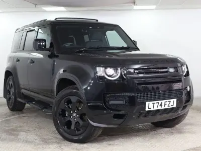 Usado Land Rover Defender SE Dynamic 2024 Preto SUV