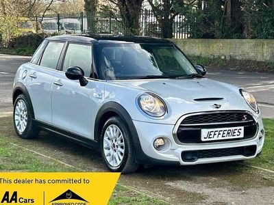 Used Mini Cooper S Hatch 192 HP (141 kW) 2015 Silver Hatchback