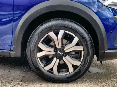 Begagnad Dacia Sandero Journey 2023 Blå Halvkombi