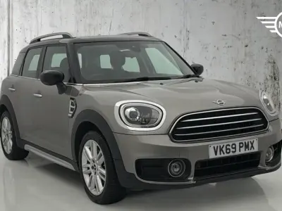 Used Mini Cooper Countryman Exclusive 134 HP (98 kW) 2019 Silver SUV