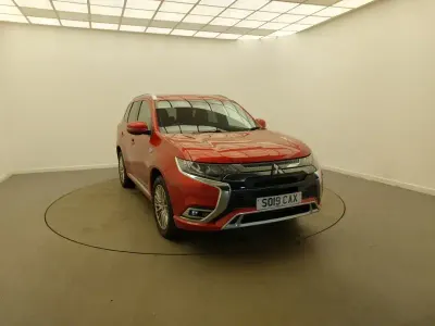 Used Mitsubishi Outlander P-HEV 177 HP (130 kW) 2019 Red SUV