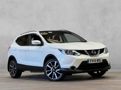 Used Nissan Qashqai S 2014 White SUV
