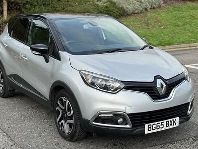 Used Renault Captur Dynamique 90 HP (66 kW) 2015 Silver SUV