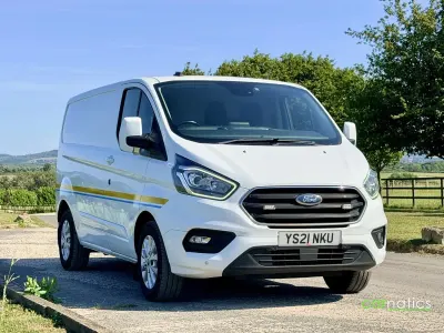 Used Ford Transit Custom Limited 130 HP (95 kW) 2021 White Van