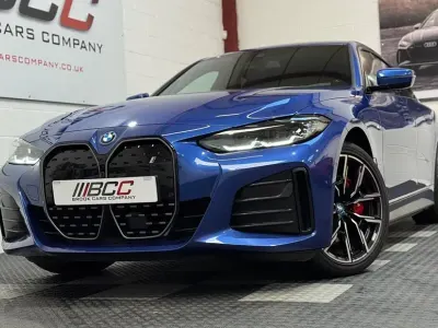 Usado BMW i4 M Sport 250 kW (340 CV) 2023 Azul Berlina