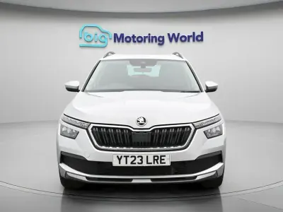 Begagnad Skoda Kamiq SE Drive 150 HK (110 kW) 2023 Silver SUV