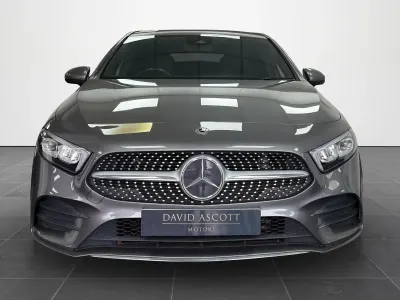 Begagnad Mercedes A180 AMG line 116 HK (85 kW) 2018 Grå Halvkombi
