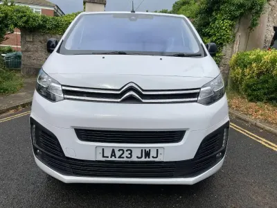 Used Citroën Dispatch 101 HP (74 kW) 2023 White MPV