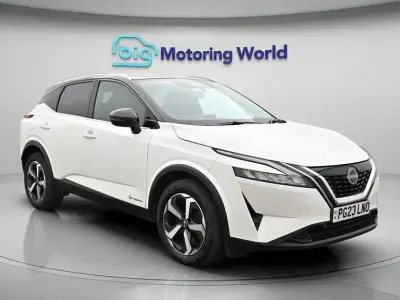 Używany Nissan Qashqai N-Connecta 190 KM (139 kW) 2023 Biały SUV