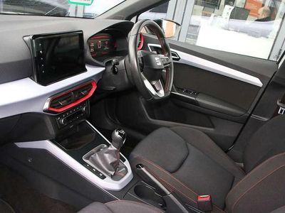 Used Seat Arona FR 108 HP (79 kW) 2023 White SUV